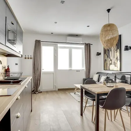 149 Christophe - Superbe A Párizs